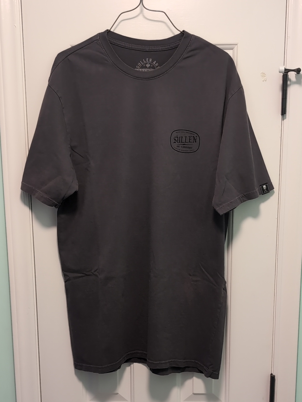 Men’s Sullen Crewneck T-Shirt in Charcoal Gray
